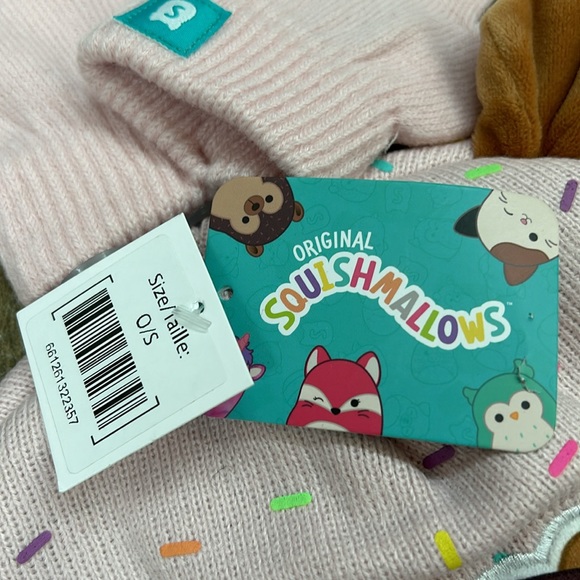 Squishmallows Beanie Toque Hat with Ears and Gloves Set, Pink with Sprinkles - Picture 4 of 11